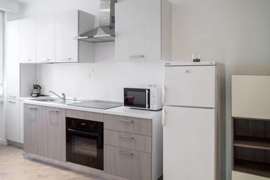 ترينتو B&B Gocciadoro 26 Nuovo, Climatizzato, Zona Ospedale, Posto Auto المظهر الخارجي الصورة
