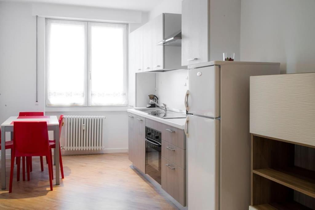 ترينتو B&B Gocciadoro 26 Nuovo, Climatizzato, Zona Ospedale, Posto Auto المظهر الخارجي الصورة